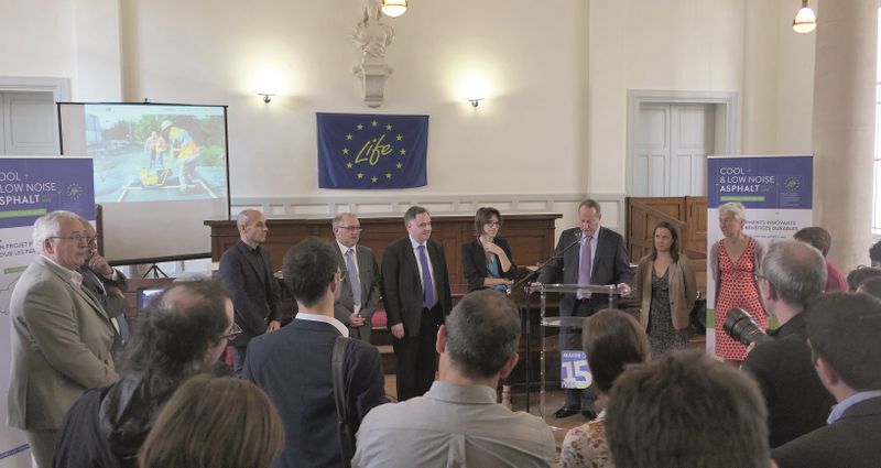revetement fremicourt inauguration.jpg